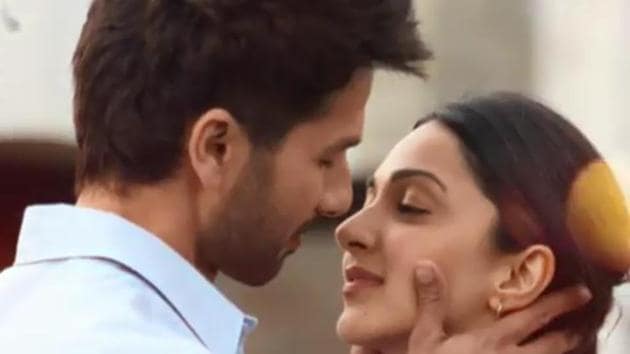 Kabir Singh features Shahid Kapoor and Kiara Advani in lead roles. Kabir Singh features Shahid Kapoor and Kiara Advani in lead roles.