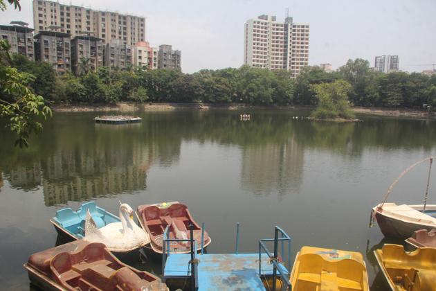 Kachrali lake at Panchpakhadi in Thane sees a lot of pollution. (Praful Gangurde/ HT) Kachrali lake at Panchpakhadi in Thane sees a lot of pollution. (Praful Gangurde/ HT)