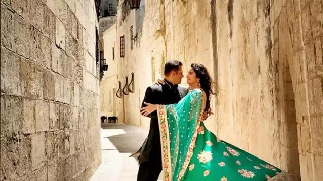 Salman Khan and Katrina Kaif in a still from Bharat.