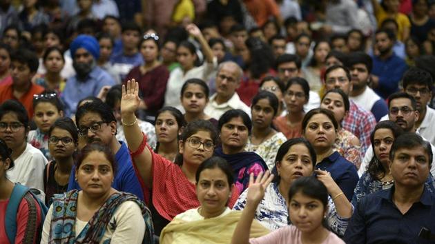 Students at a counselling session with experts on the first day of Delhi University 2019 Open days at DU North campus in New Delhi, India, on Friday, May 31, 2019. (Biplov Bhuyan/HT PHOTO) Students at a counselling session with experts on the first day of Delhi University 2019 Open days at DU North campus in New Delhi, India, on Friday, May 31, 2019. (Biplov Bhuyan/HT PHOTO)