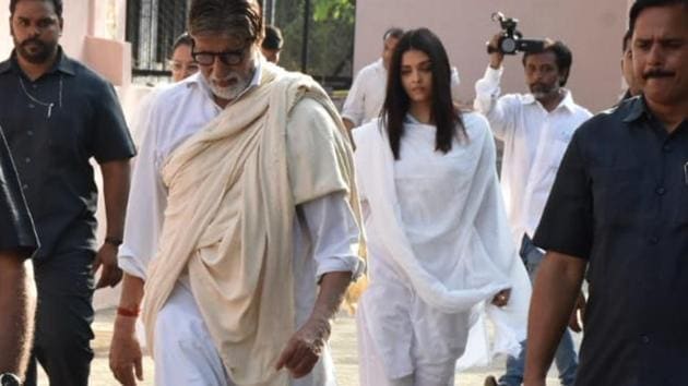 Aishwarya Rai Bachchan and Amitabh Bachchan arrive for the funeral of Sheetal Jain. (Varinder Chawla) Aishwarya Rai Bachchan and Amitabh Bachchan arrive for the funeral of Sheetal Jain. (Varinder Chawla)
