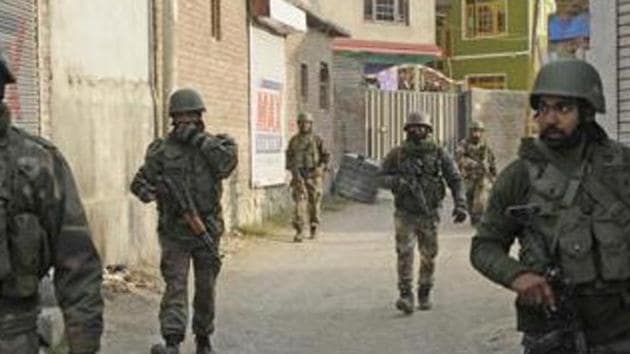 One Jaish-e-Muhammad (JeM) militant was killed on Saturday in a gunfight with the security forces in Jammu and Kashmir’s Anantnag district (Waseem Andrabi/ Hindustan Times) One Jaish-e-Muhammad (JeM) militant was killed on Saturday in a gunfight with the security forces in Jammu and Kashmir’s Anantnag district (Waseem Andrabi/ Hindustan Times)