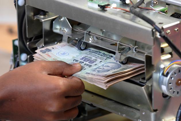 The police arrested two people while they were attempting to break open an ATM.(Mint/Representative Image) The police arrested two people while they were attempting to break open an ATM.(Mint/Representative Image)