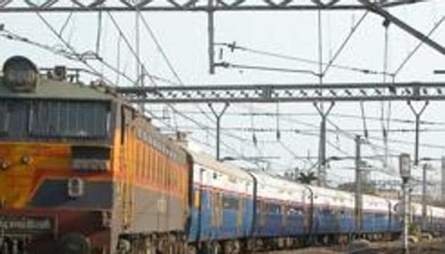 For the first time in the history of Indian Railways, massage services will be made available for passengers on board running trains.(HT Photo) For the first time in the history of Indian Railways, massage services will be made available for passengers on board running trains.(HT Photo)