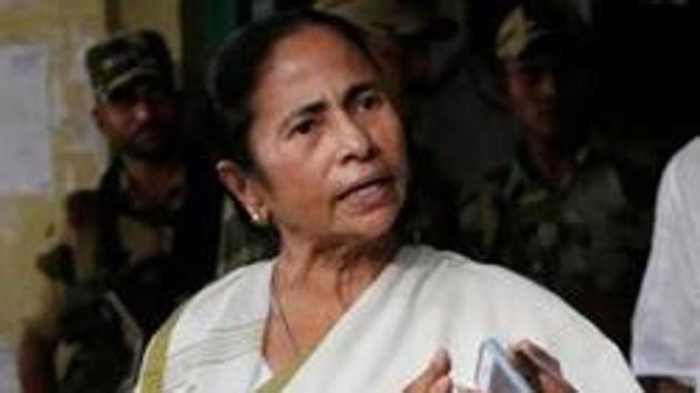 Mamata Banerjee said the Bharatiya Janata Party (BJP) was trying to throttle her voice as she was the only one in the country to protest against them.(REUTERS)