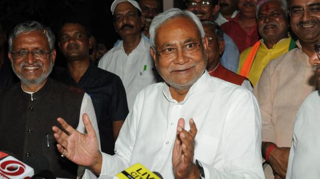 Bihar’s ruling Janata Dal (United) announced it would contest the forthcoming assembly elections in Jharkhand, Delhi, Jammu and Kashmir, and Haryana on its own. The announcement was made at the party’s national executive meet even as the JD (U) underlined it would contest elections in Bihar due next year as part of the National Democratic Alliance, which includes the Bharatiya Janata Party (BJP) and Lok Janshakti Party (LJP). (AP Dube / HT File) Bihar’s ruling Janata Dal (United) announced it would contest the forthcoming assembly elections in Jharkhand, Delhi, Jammu and Kashmir, and Haryana on its own. The announcement was made at the party’s national executive meet even as the JD (U) underlined it would contest elections in Bihar due next year as part of the National Democratic Alliance, which includes the Bharatiya Janata Party (BJP) and Lok Janshakti Party (LJP). (AP Dube / HT File)