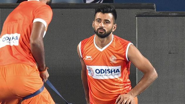 File image of India Hockey team Captain Manpreet Singh (R) during a practice session.(Arijit Sen/HT Photo)