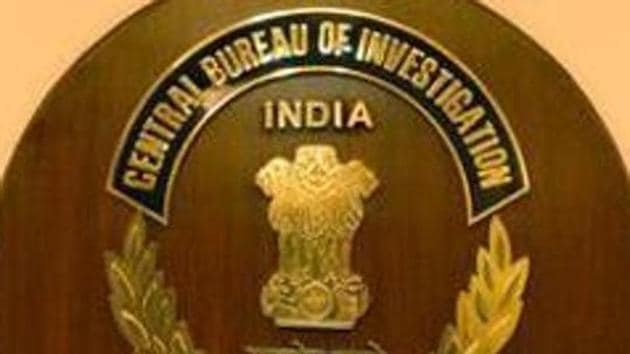 The Central Bureau of Investigation booked absconding diamantaire Jatin Mehta in two fresh cases pertaining to an alleged loan fraud of over <span class='webrupee'>?</span>587.55 crore on complaints from Bank of Maharashtra and Union Bank of India(AFP Photo)