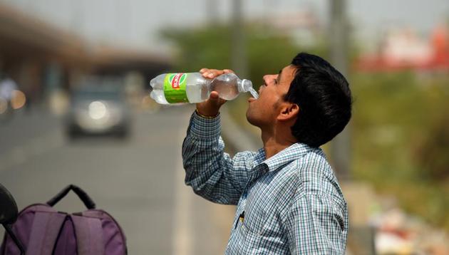The weather forecasting agency predicted that tomorrow (June 12), the capital will be hit by thunderstorm or dust storm. (Amal KS/HT PHOTO) The weather forecasting agency predicted that tomorrow (June 12), the capital will be hit by thunderstorm or dust storm. (Amal KS/HT PHOTO)