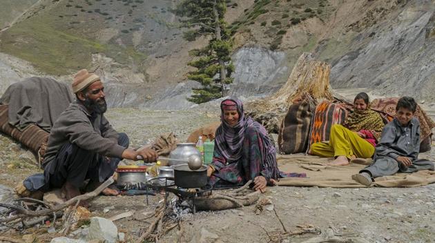 A member of the Bakerwal community rests en route to the Mughal Road, 80 kms from Srinagar in May 2018.(HT File Photo)