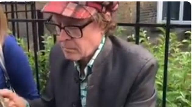 The man in the video is identified as a professional chef named Angus Deenon. (Twitter/@JaniJasmine) The man in the video is identified as a professional chef named Angus Deenon. (Twitter/@JaniJasmine)