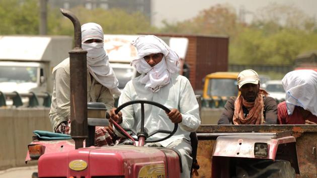 India may witness one of the longest heatwave spells in the last 35 years and the phenomenon will only continue, with the intensity and frequency of heat waves on the rise, India Meteorological Department has said. (Parveen Kumar / HT File) India may witness one of the longest heatwave spells in the last 35 years and the phenomenon will only continue, with the intensity and frequency of heat waves on the rise, India Meteorological Department has said. (Parveen Kumar / HT File)