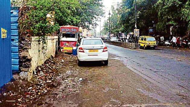 Murder spot near Chandan nagar water tank in Pune, India, on Wednesday, June 12, 2019.((Photo by Shankar Narayan/HT PHOTO)) Murder spot near Chandan nagar water tank in Pune, India, on Wednesday, June 12, 2019.((Photo by Shankar Narayan/HT PHOTO))