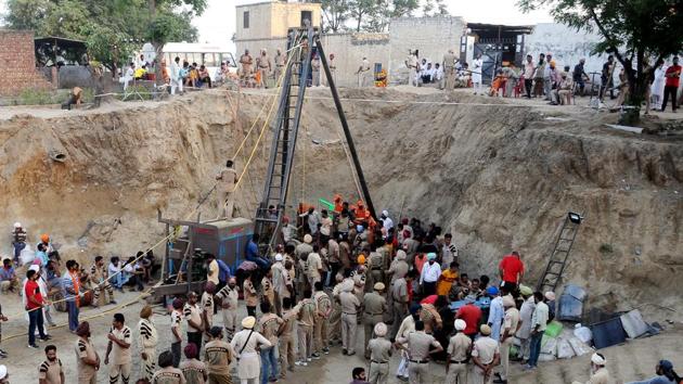 The request for consideration of the PIL was made so that any untoward incident like Fatehveer’s death does not happen again.(Bharat Bhushan / HT File Photo / Representative image) The request for consideration of the PIL was made so that any untoward incident like Fatehveer’s death does not happen again.(Bharat Bhushan / HT File Photo / Representative image)
