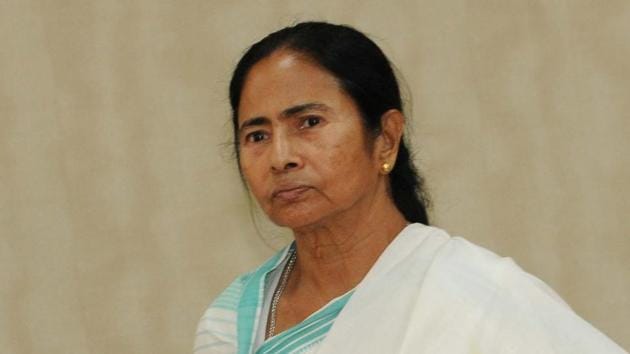 WB CM Mamata Banerjee claimed that Governor Keshari Nath Tripathi had convened a meeting of four major political parties in the backdrop of the post-poll violence at the behest of the BJP.(Subhankar Chakraborty/HT File Photo)