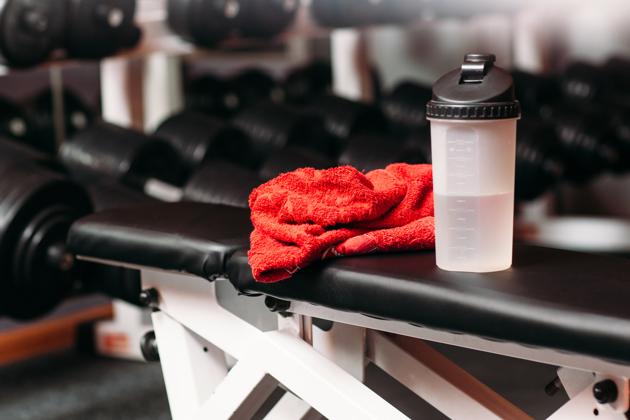 Wipe your sweat off benches, mats etc. after you have used them. Better still, put your gym towel on the bench before using it(Shutterstock)