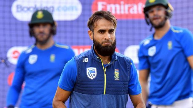 South Africa player Imran Tahir (C) attends a training session at Sophia Gardens.(AFP)