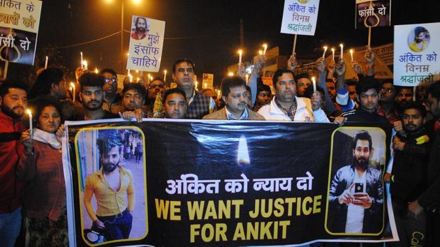 A photo of the candle light march to protest the murder of Ankit Saxena at Khayala, New Delhi on Monday, Febrauray 05, 2018.(HT file photo)