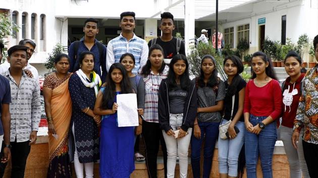 CBSE and ICSE students get 20 internal marks for all subjects from the school.(Rahul Raut/HT PHOTO)