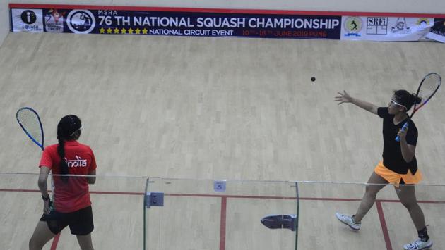 Sanya Vats (in black) and Aishwarya in action during the championship on Thursday. (Shankar Narayan/HT PHOTO) Sanya Vats (in black) and Aishwarya in action during the championship on Thursday. (Shankar Narayan/HT PHOTO)