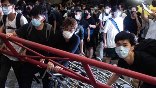 In a statement from the central government, quoted by the official news agency, Xinhua, the central government also condemned violent acts in Hong Kong and supported the former British colony’s police.(HT Photo)