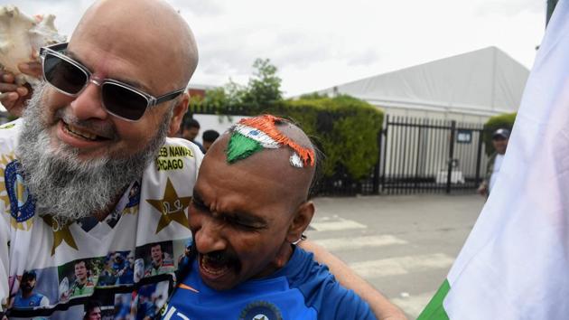 Indian cricket fan Sudir Gautam (R) and Pakistani cricket fan Mohammad Bashir embrace at Old Trafford Cricket Stadium. (AFP) Indian cricket fan Sudir Gautam (R) and Pakistani cricket fan Mohammad Bashir embrace at Old Trafford Cricket Stadium. (AFP)