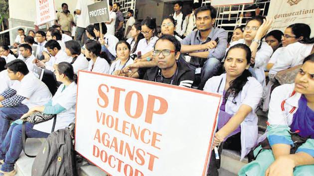 A total of 4,500 Mard doctors laid down their instruments at 26 government hospitals in the state. (PICTURE FOR REPRESENTATIONAL PURPOSES ONLY)