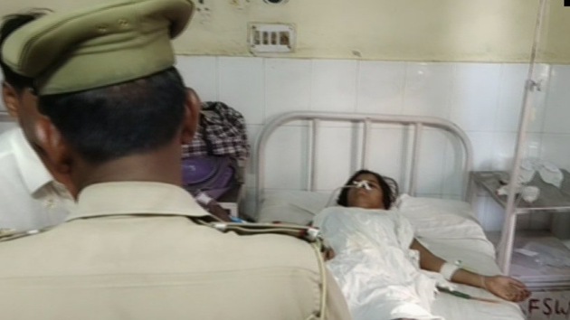 A 15-year-old daughter has accused her father and brother of attempting to take her life by attacking her with a knife and then throwing her in the canal.(ANI Twitter)