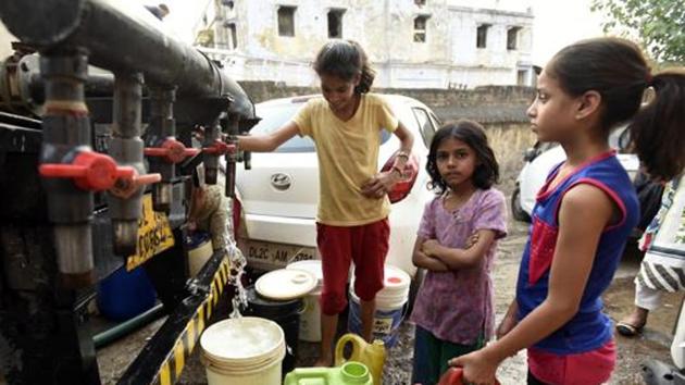 Among many of its challenges, India’s cities are constantly beset with problems of water – either severe floods, or severe shortage of potable water(Sonu Mehta/HT PHOTO)