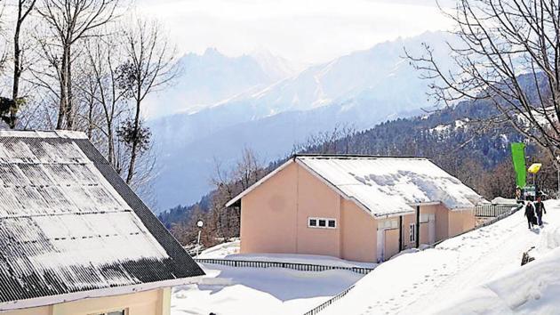 Auli is a popular ski destination in Chamoli district of Uttarakhand.(HT Photo) Auli is a popular ski destination in Chamoli district of Uttarakhand.(HT Photo)