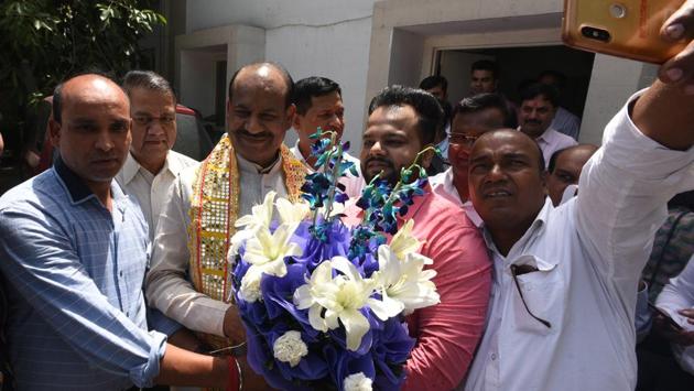 Two-time BJP MP Om Birla (C,left) was named NDA’s nominee for Lok Sabha speaker. Once nominated, Birla, who won from Kota-Bundi parliamentary seat in Rajasthan, will easily become the speaker as the NDA has a clear majority in the lower house. A notice has been given to the Lok Sabha Secretariat by the BJP proposing Birla for the post and bringing a motion for his election. (Sonu Mehta / HT Photo)