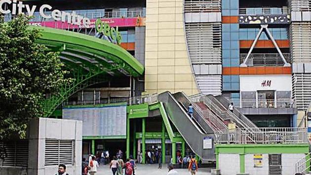 On June 14, a man allegedly masturbated on the victim at the HUDA City Centre Metro station. (Yogendra Kumar/HT) On June 14, a man allegedly masturbated on the victim at the HUDA City Centre Metro station. (Yogendra Kumar/HT)