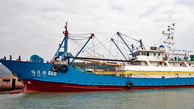 In troubled waters: 10 Chinese vessels found fishing illegally in  Maharashtra