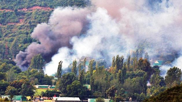 The government has told the Indian Army that three commanders in charge of the Uri brigade, Sunjuwan military camp and the Nagrota army base should be told to go home. (File photo)