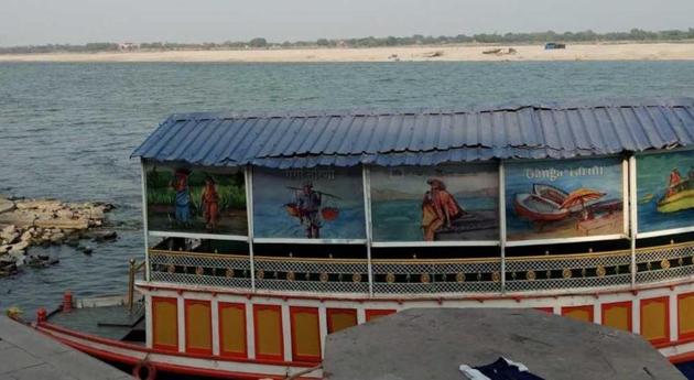 The floating museum in Varanasi.(HT Photo)
