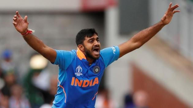 ICC Cricket World Cup - India v Pakistan - Emirates Old Trafford, Manchester, Britain - June 16, 2019 India's Vijay Shankar celebrates the wicket of Pakistan's Imam-ul-Haq Action Images via Reuters/Lee Smith(Action Images via Reuters)