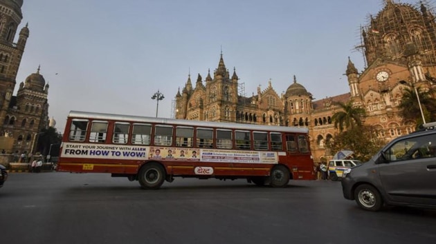 Civic chief Praveen Pardeshi had set several preconditions, including reduction of bus fares, in exchange for giving the undertaking <span class='webrupee'>₹</span>100crore as financial aid per month.(HT Photo)