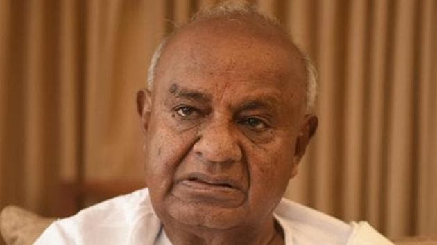 HD Deve Gowda went on to remind the Congress that his son HD Kumaraswamy became chief minister on their insistence, since he had proposed the name of Mallikarjun Kharge as the chief minister.(HT PHOTO) HD Deve Gowda went on to remind the Congress that his son HD Kumaraswamy became chief minister on their insistence, since he had proposed the name of Mallikarjun Kharge as the chief minister.(HT PHOTO)