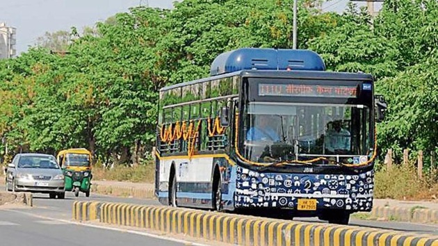 The GMCBL will also be using its current surplus of 25 buses, which were put out of service after the discontinuation of Route 132 last month, to enhance fleet strength on these three modified routes, each of which will be allotted an additional five or six buses.(HT Photo)