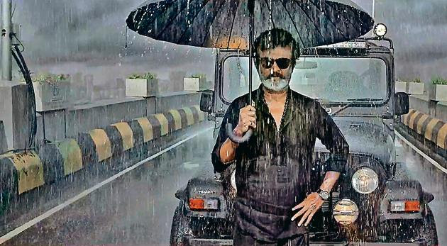 A typical Rajini action scene in Kaala in which he single-handedly beats up his assailants using only his umbrella.