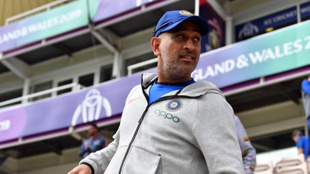 India's MS Dhoni arrives for a training session at the Hampshire Bowl in Southampton on June 20, 2019, ahead of their 2019 World Cup cricket match against Afghanistan(AFP)