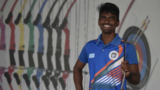 Archer Parveen seen at training session at Nehru Stadium.(Vipin Kumar/HT PHOTO)