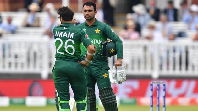Pakistan's Imam-ul-Haq (L) and Pakistan's Fakhar Zaman wait on the wicket. (AFP)