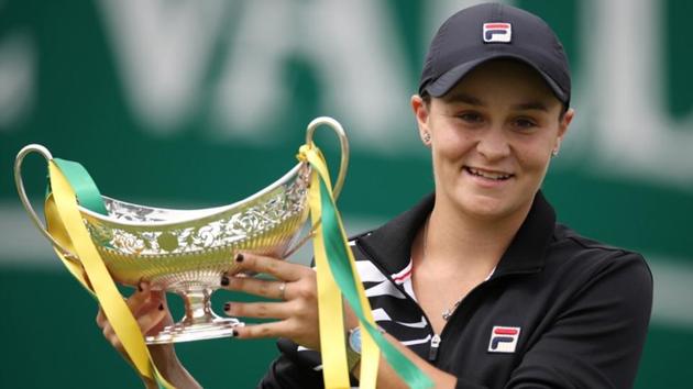 Australia's Ashleigh Barty celebrates winning the final against Germany's Julia Goerges with the trophy.(Action Images via Reuters)