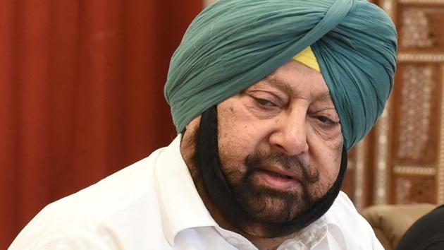 Punjab chief minister Amarinder Singh announced a Special Investigation Team (SIT) probe days after a Dera Sacha Sauda follower and key accused in Bargari sacrilege case, Mahinderpal Bittu, was beaten to death in an attack in Nabha prison.(Sanjeev Sharma/HT Photo)