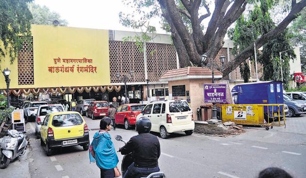 Parking at Balgandharva Rang Mandir is charged even though the property is owned by the Pune Municipal Corporation (Ravindra Joshi/HT PHOTO) Parking at Balgandharva Rang Mandir is charged even though the property is owned by the Pune Municipal Corporation (Ravindra Joshi/HT PHOTO)