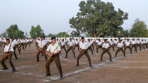 Offshoots of the RSS are pressing for a rethink on the govt’s disinvestment and trade policies, and on proposed amendments to the Indian Forest Act, 1927. A delegation of Vanvasi Kalyan Ashram met the Union minister for environment and forests Prakash Javadekar on Saturday with a raft of complaints — principal among them that tribal communities do not fully understand the draft proposal as it was circulated in English. (PTI)