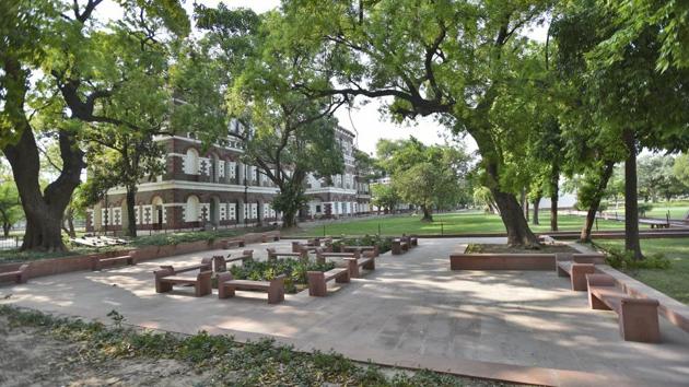 The Red Fort came under British control in 1857. The British destroyed almost 70-80 % of the buildings and gardens, replacing them with barracks, said historian Rana Safvi. Administrative buildings were also constructed post independence. Thirty five acres of green space in the fort complex have been added after the demolition of almost 400 structures to the earlier 15 acres, Dr. Pathak said. (Burhaan Kinu / HT Photo)