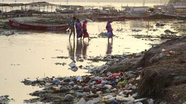 Banks of River Ganga filled with garbage at Sangam after the devotees left the river polluted during the Kumbh Mela festival in Prayagraj.(HT File Photo)