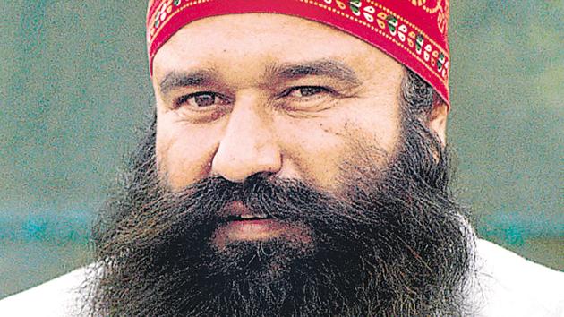 Dera Sacha Sauda head Ram Rahim’s chances of getting a temporary release from the prison rest entirely with the Rohtak divisional commissioner who will finally decide his parole request.(HT File)